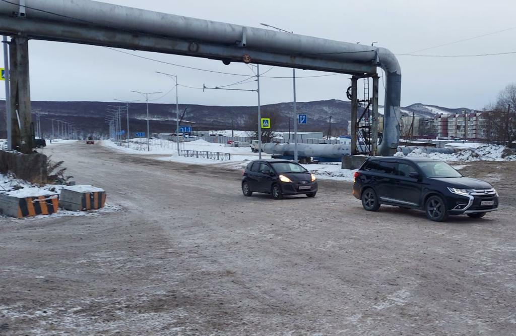 Своевременно информировать автолюбителей о частичном перекрытии дороги Ларина-Королёва в столице Камчатки поручил Владимир Солодов