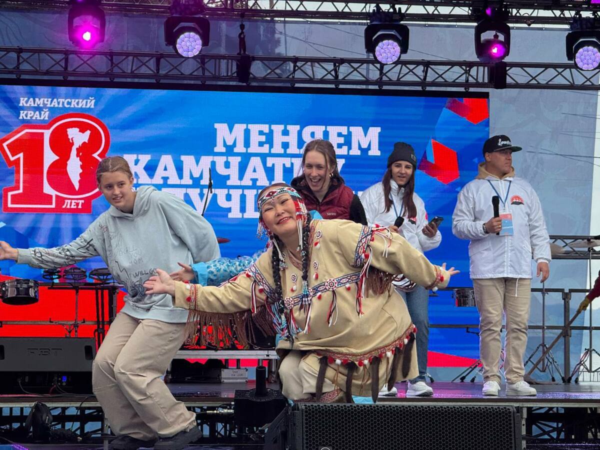 Праздничная программа, посвященная 18-летию со Дня образования Камчатского края, проходит в краевом центре
